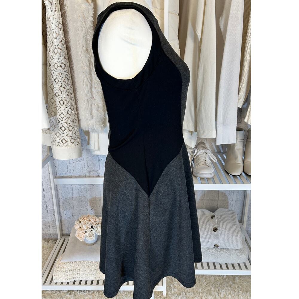 Mossimo Women's Size XS Black & Gray Colorblock Fit & Flare Skater Dress #0213 - Picture 3 of 8